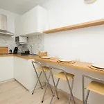 Alonsos - Open Mall - By Az Πανσιόν 3*