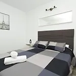 Πανσιόν Alonsos - Open Mall - By Az Arrecife (Lanzarote)
