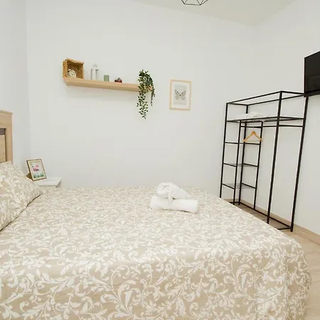 Guest house Alonsos - Open Mall - By Az *