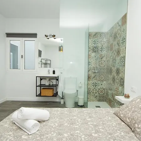 Alonsos - Open Mall - By Az Guest house Arrecife (Lanzarote)