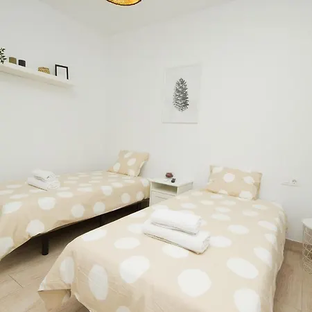 Alonsos - Open Mall - By Az 3* Arrecife