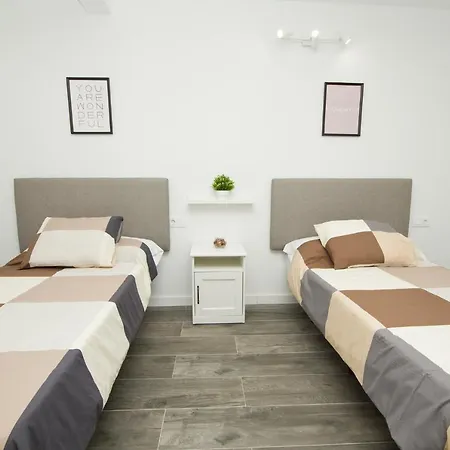 Guest house Alonsos - Open Mall - By Az