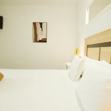Alonsos - Open Mall - By Az Arrecife (Lanzarote)