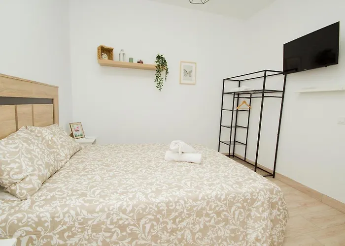 Pensjonat Alonsos - Open Mall - By Az 3*