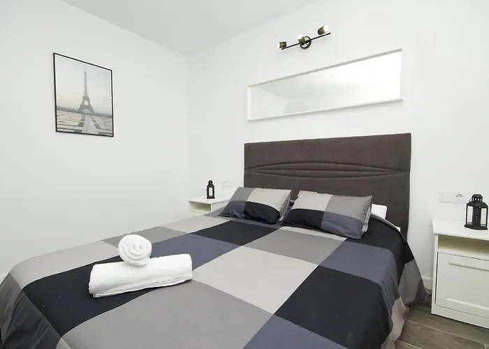 Πανσιόν Alonsos - Open Mall - By Az Arrecife (Lanzarote)